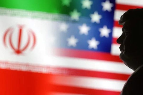 "رويترز": إيران تطلب ضمانات من ترامب بعدم الانسحاب من الاتفاق النووي الجديد