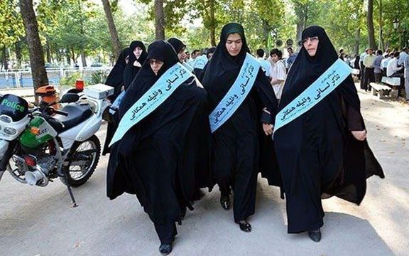 روزنامه اصولگرای رسالت: چه بخواهیم چه نخواهیم، برای حجاب از دست قوانین کاری برنمیآید