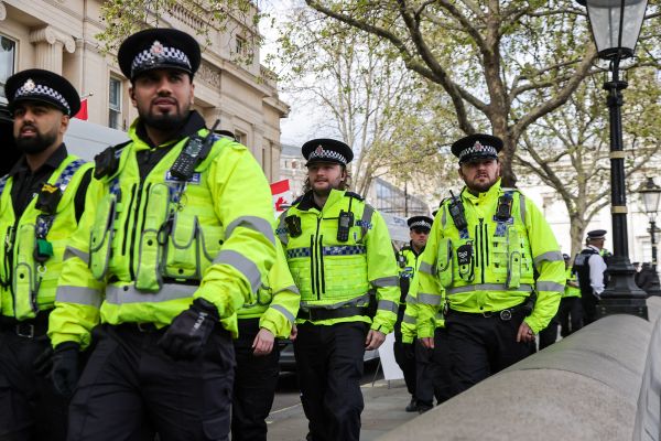 هجوم على مواطن إيراني في لندن وسط مخاوف من تصاعد التهديد والترهيب ضد معارضي النظام