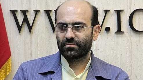 برلماني إيراني سابق يربط بين انفجار "البيجر" في لبنان ومنع خامنئي استيراد لقاحات كورونا