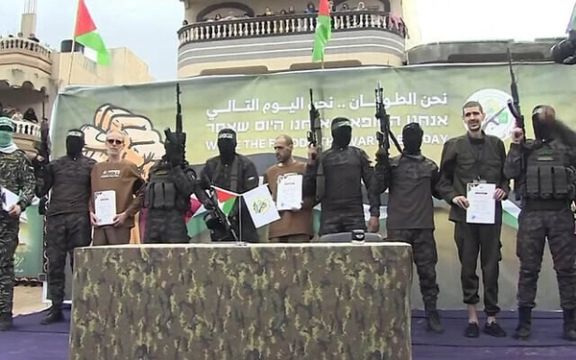 ۳ گروگان اسرائیلی آزاد و تحویل ارتش اسرائیل شدند