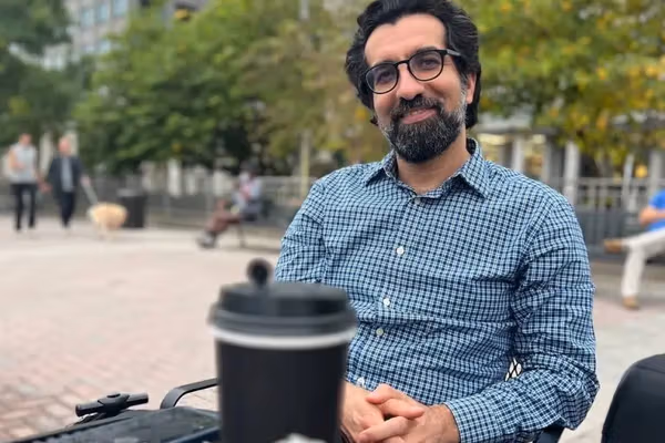 اعتقال ناشط سياسي إيراني مؤيد للإصلاحيين في الولايات المتحدة