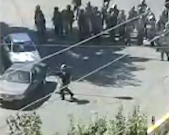 خاص لـ"إيران إنترناشيونال":تدهور صحة بعض مصابي احتجاجات سقز جراء استهدافهم في الرأس والقلب