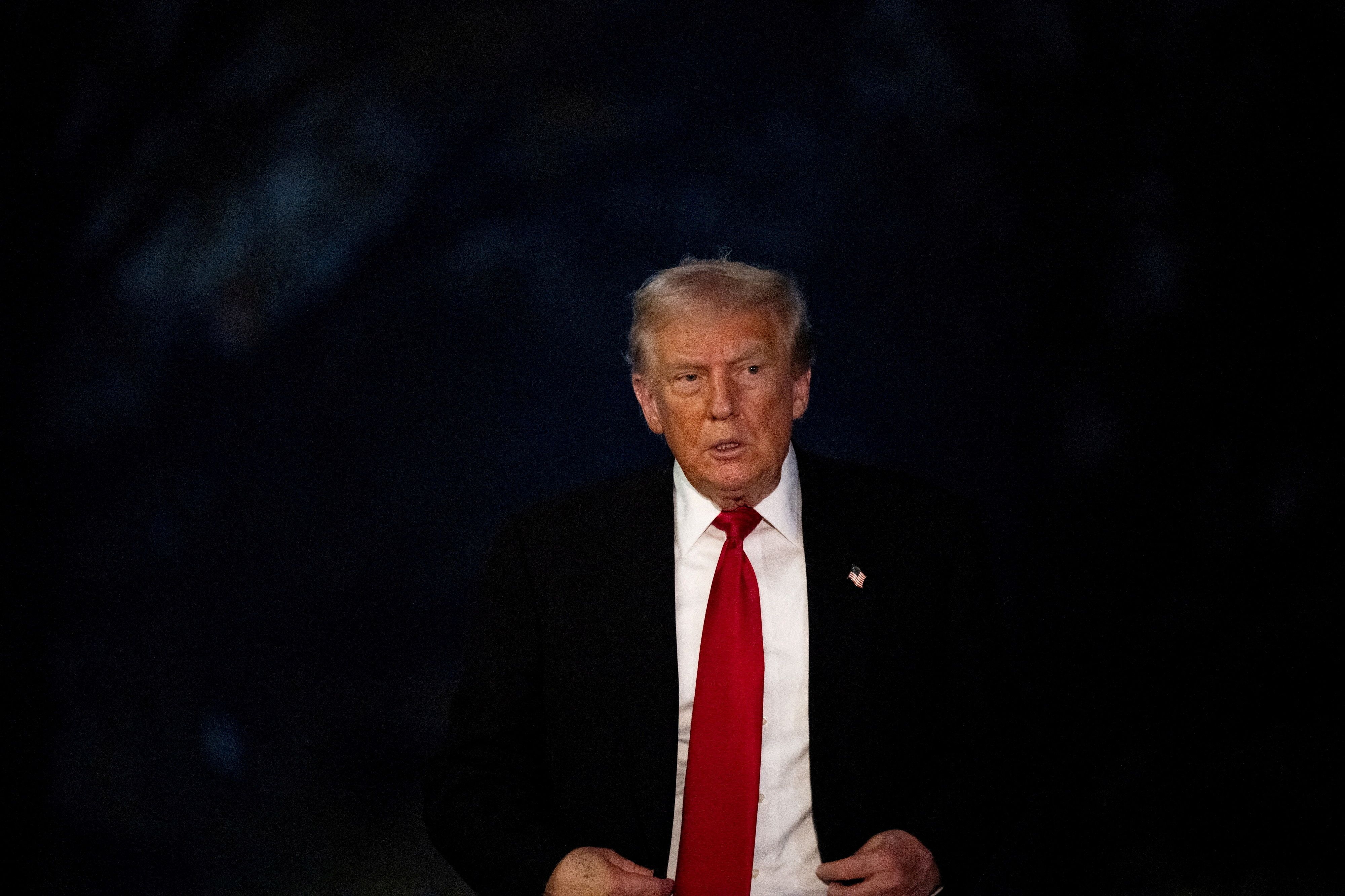 اکسیوس: ترامپ می‌‌خواهد به‌طور مستقیم با مادورو مذاکره کند