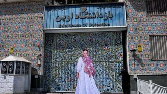 A photo on social media showign Hoda Rostami outside Tehran's notorious Evin prison
