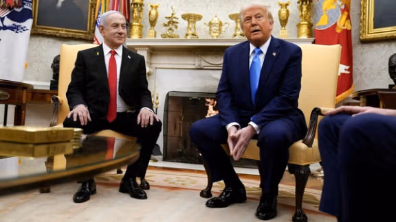 دونالد ترامپ از بنیامین نتانیاهو به عنوان نخستین مهمان خارجی در کاخ سفید استقبال کرد. واشینگتن دیسی، آمریکا، ۱۴ فوریه ۲۰۲۵.