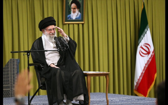 خامنهای: آمریکا و اسرائیل قطعا پاسخ دندانشکن دریافت خواهند کرد
