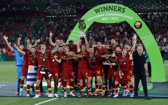 آاسرم با مورینیو اولین قهرمان لیگ کنفرانس اروپا شد