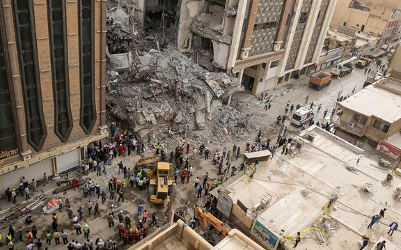 شمار جانباختگان متروپل به ۲۶ نفر رسید؛ ادامه اعتراضات و اخراج داوطلبان امدادرسانی از محل