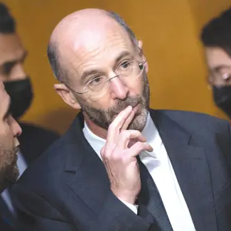 رابرت مالی از افزایش فشار واشینگتن بر پکن برای متوقف کردن واردات نفت ایران خبر داد