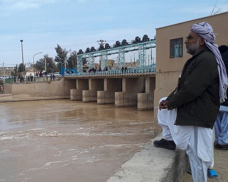 تهدید نماینده زابل: طالبان حقابه هیرمند را ندهد، اتباع افغانستان از استان اخراج خواهند شد