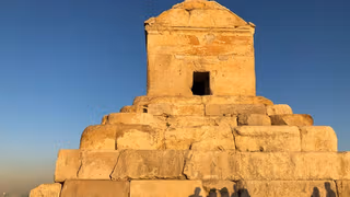 کوروشستیزی خامنهای، کوروشدوستی ایرانیان