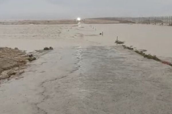 الفيضانات جنوب إيران تؤدي إلى مصرع شخصين على الأقل وأربعة جرحى
