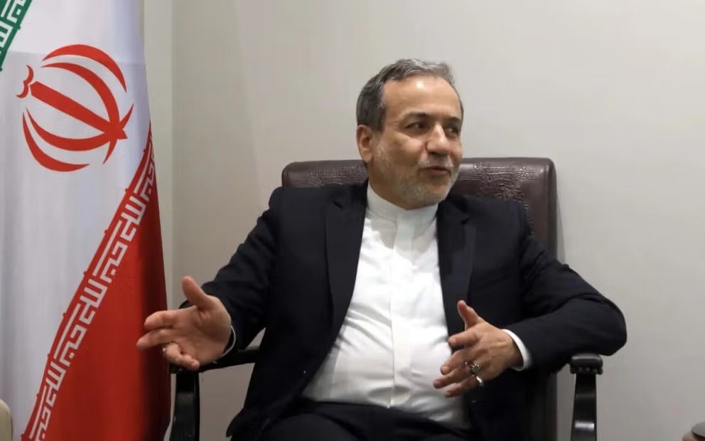 مطالبات دولية بإلغاء دعوة عراقجي لمنتدى دافوس عقب "أكبر مجزرة" بحق الإيرانيين