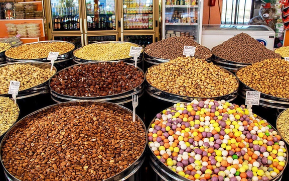 رییس اتحادیه فروشندگان آجیل تهران: قیمت آجیل نسبت به پارسال از ۲۰ تا ۷۰ درصد گران شده است