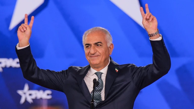 ۱۷۱ فعال سیاسی پادشاهی‌خواه در ایران: در کنار شاهزاده رضا پهلوی ایستاده‌ایم