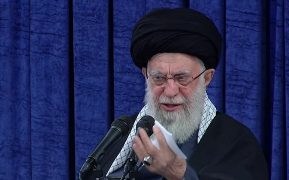 علی خامنهای: میخواهند وضعیت کشور را به دوره پهلوی برگردانند