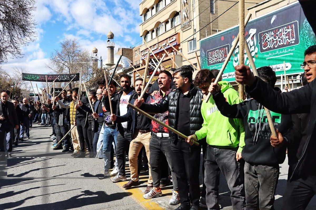 بعد تجمع تضمن هتافات ضد الكرد.. تحذيرات من إثارة النعرات القومية في "أرومية" بإيران