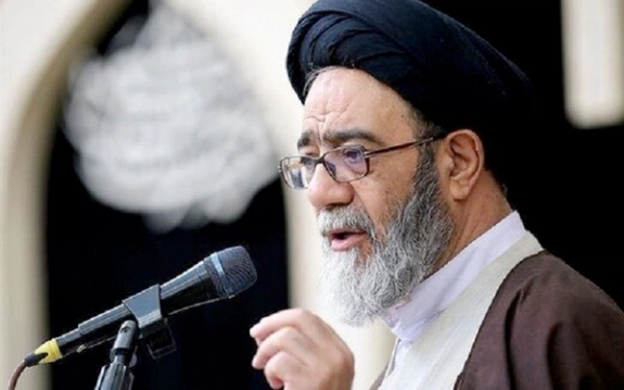 امام جمعه تبریز: زنان باید وقتی همسرشان به آنها نگاه میکند، خوشحال شوند