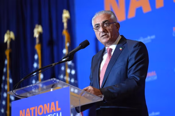 با دخالت دولت آلمان، کنفرانس امنیتی مونیخ دوباره دعوت از شاهزاده رضا پهلوی را پس گرفت