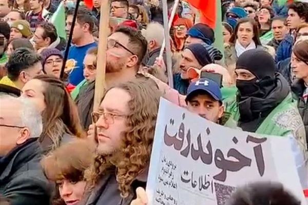 تجمعات احتجاجية لمعارضي النظام الإيراني في عشرات المدن حول العالم
