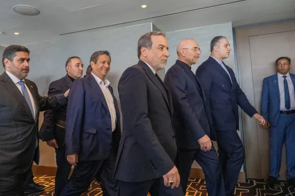 Hardliners accuse negotiating team of ignoring Supreme Leader's objections