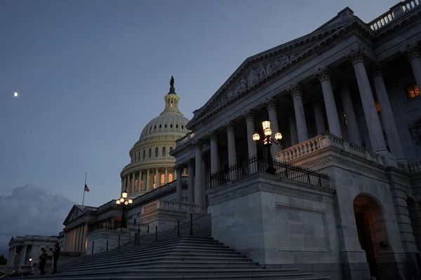 US House Votes 420-1 To Support Iran's Protest Movement