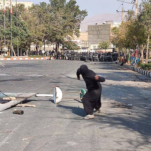 بازخوانی فایل سخنان مشاور امنیتی خامنهای درباره «فلج تحلیلی» نظام در برابر خیزش انقلابی