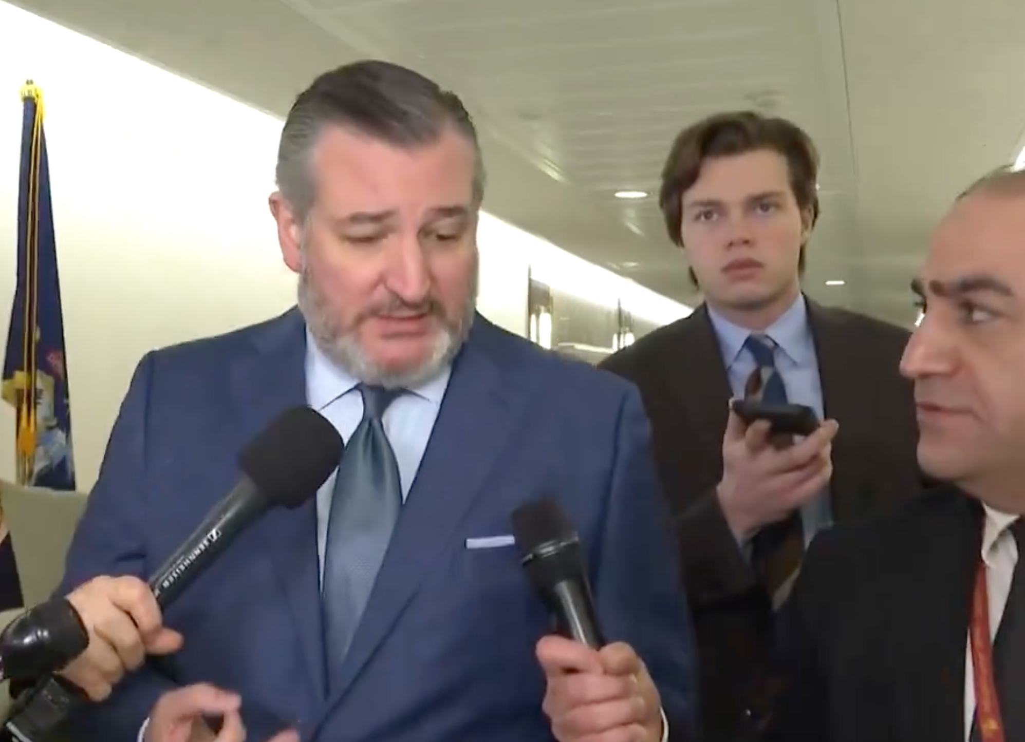 سناتور تد کروز: استراتژی بایدن درباره ایران، جهان را جای ناامن‌تری کرده