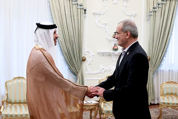 Three mediators in three days seek path back to Iran-US talks