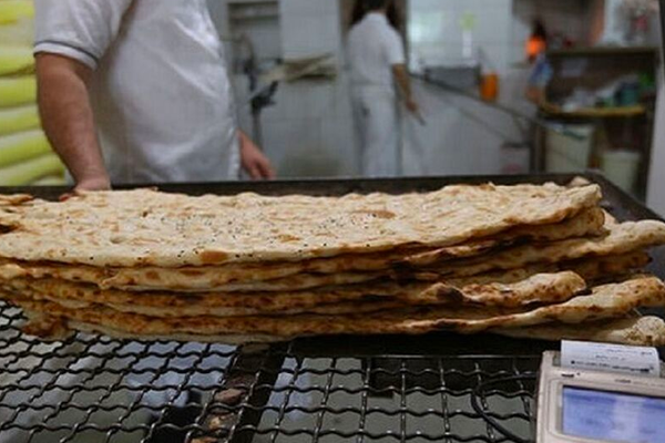 زيادة "مفاجئة" بسعر الخبز المدعم في محافظة إيرانية.. وأخرى مرتقبة في باقي المحافظات