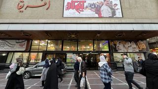 Iranian filmmakers mount rare collective challenge to state control