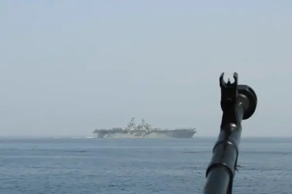 جمهوری اسلامی، برای اولین بار بعد از جنگ عراق، از بستن موقت بخشی از تنگه هرمز خبر داد