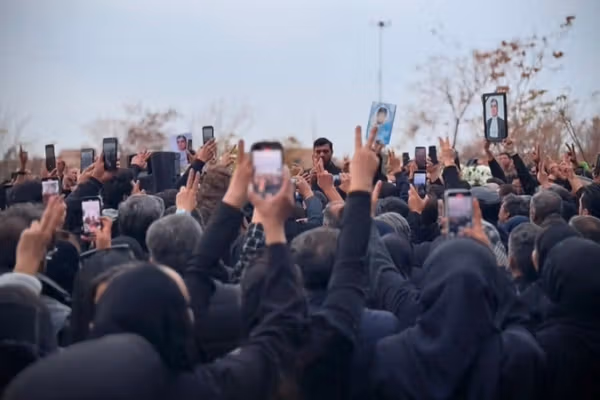 بیانیه ۲۰ فعال سیاسی و مدنی: سرکوب صدای مدنی به بهانه بینظمی، نمایشی تدارکدیده شده است