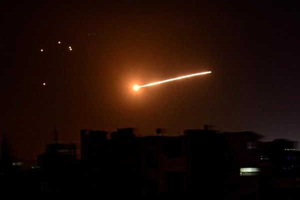المرصد السوري لحقوق الإنسان: هجوم إسرائيلي آخر على مستودعات لميليشيات تابعة لإيران