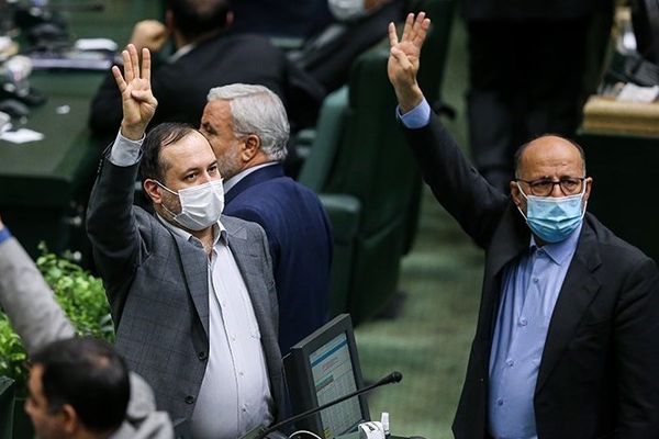 Iran's Parliament Approves Budget Outline Amid Warnings Of More Inflation