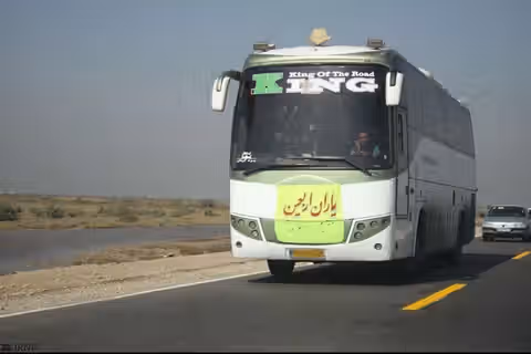 با بسیج امکانات عمومی برای اربعین، حمل و نقل در ایران مختل و برخی کالاها کمیاب شد