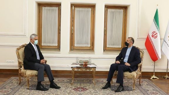 Iran's foreign minister (R) meeting with head of ECO. October 23, 2021