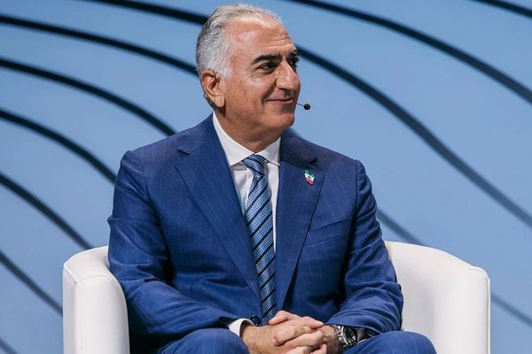 رضا بهلوي: النصر النهائي سيتحقق بيد الشعب الإيراني وهم حاضرون في الميدان