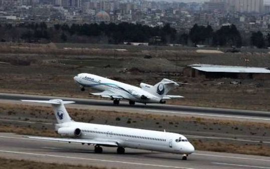 سازمان هواپیمایی: لاستیک یک پرواز آبادان-مشهد با ۱۳۳ مسافر پس از فرود در مشهد ترکید