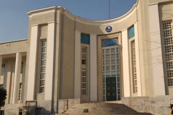 مقام دانشگاه تهران: استادان ناچارند بهصورت نوبتی و در صف از اینترنت استفاده کنند