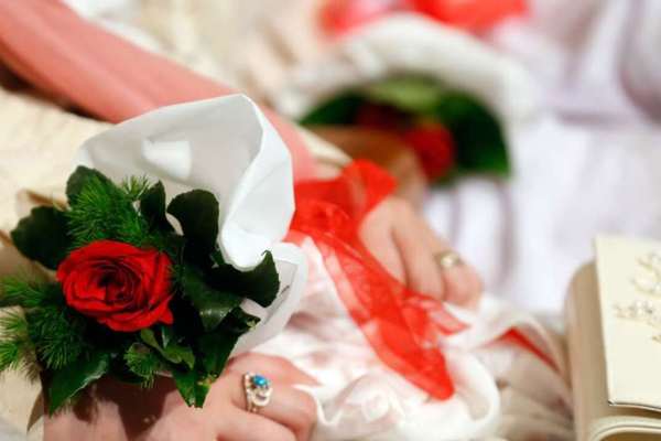 Iranian Lawmakers Want To Limit Prenups For Women