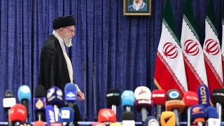 خامنهای و ناتوانی در باور «نه» بزرگ مردم به انتخابات جمهوری اسلامی
