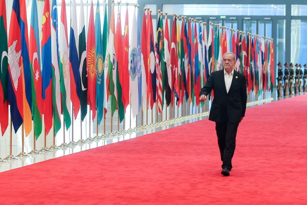 Iran's Pezeshkian urges Shanghai Cooperation Organization to cut dollar reliance