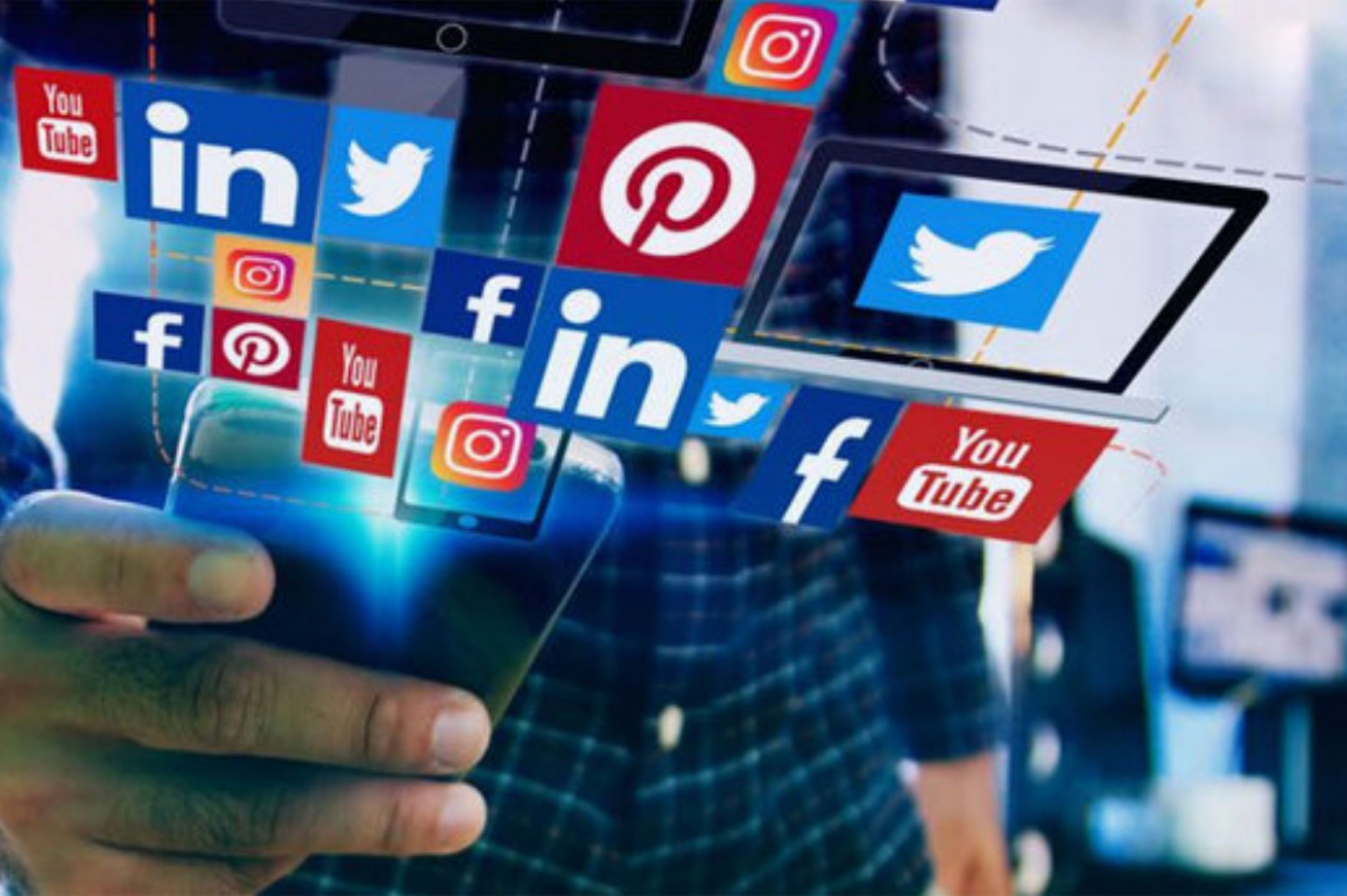 خبراء أمميون: مشروع تقييد الإنترنت في إيران انتهاك لحقوق المواطنين وله آثار اقتصادية مدمرة