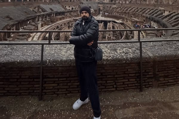 نیما عالمیان: برای ایران دعا کنید