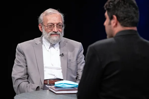 محمدجواد لاریجانی: آشوب اقتصادی، طراحی دشمن است