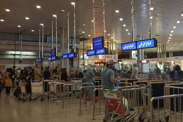 حصريا لـ"إيران إنترناشیونال" تزايد المضايقات واستجواب مزدوجي الجنسية المسافرين لإيران