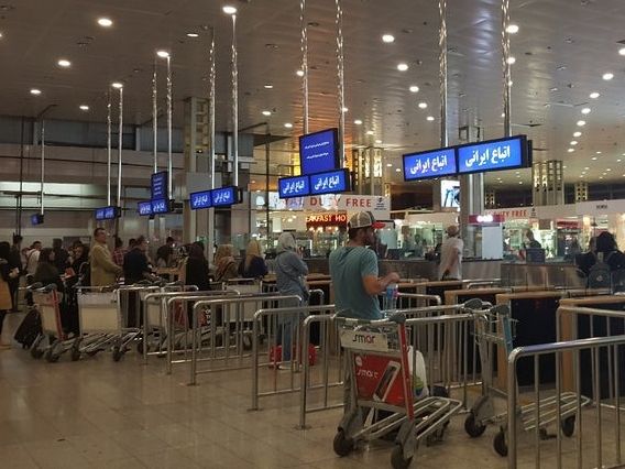 اختصاصی؛ آزارها و بازجویی از دوتابعیتیهایی که به ایران سفر میکنند افزایش یافته