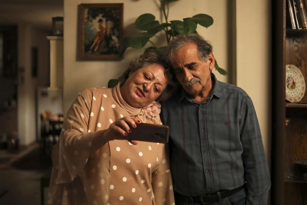 مخرجا فيلم "كعك محبوب لي" تم استدعاؤهما إلى محكمة الثورة